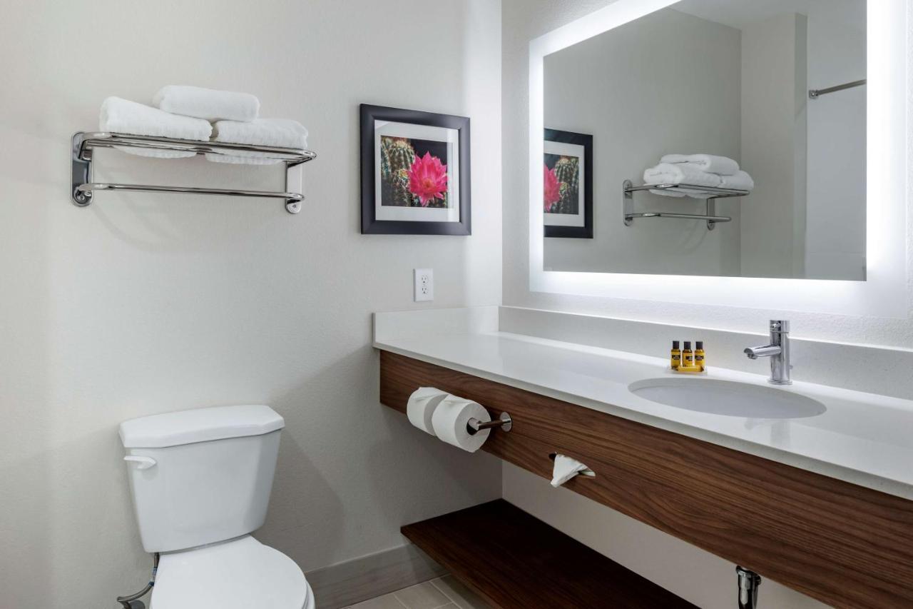 Best Western Plus Coachella Valley Inn & Suites Cathedral City Esterno foto